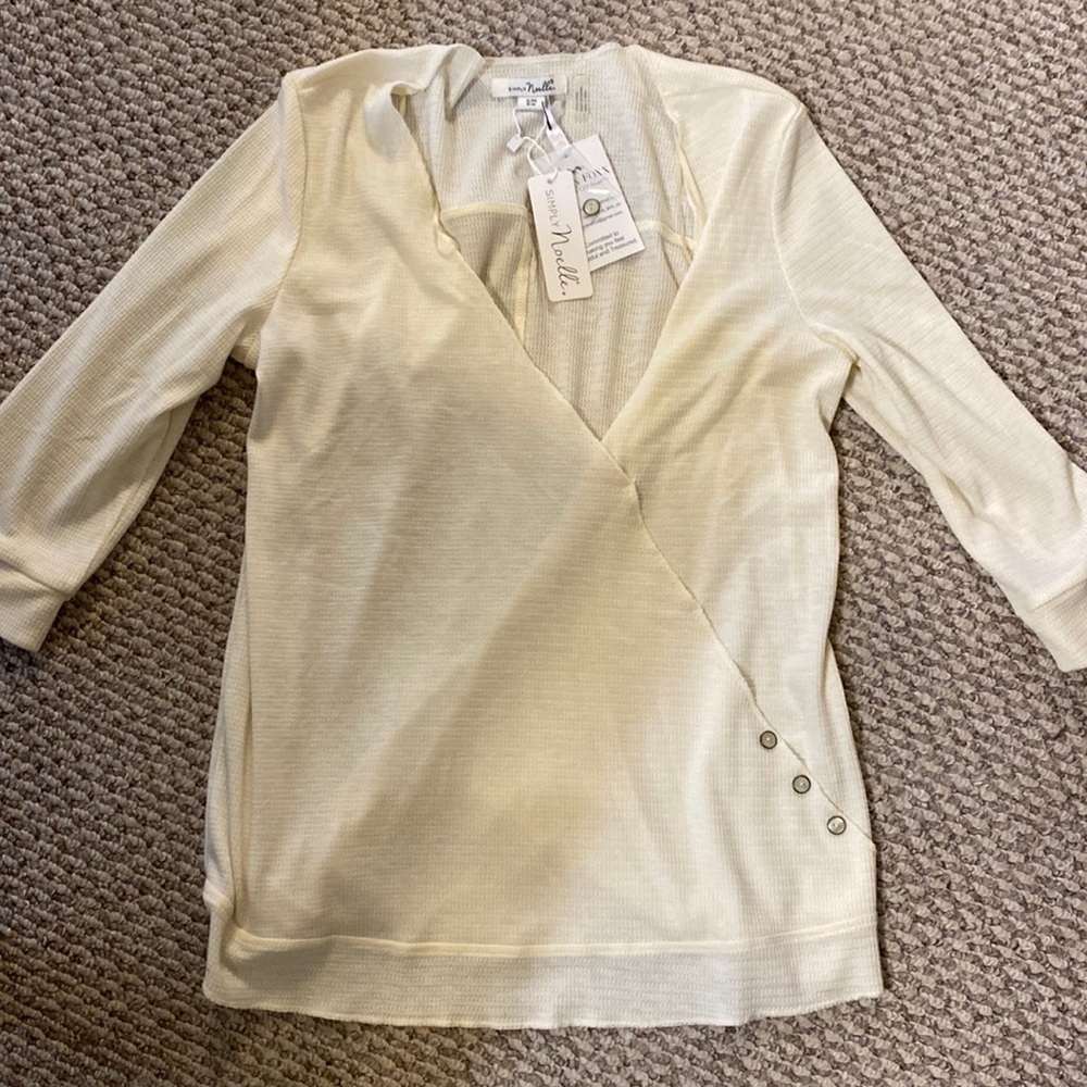 Boutique shirt with button detail